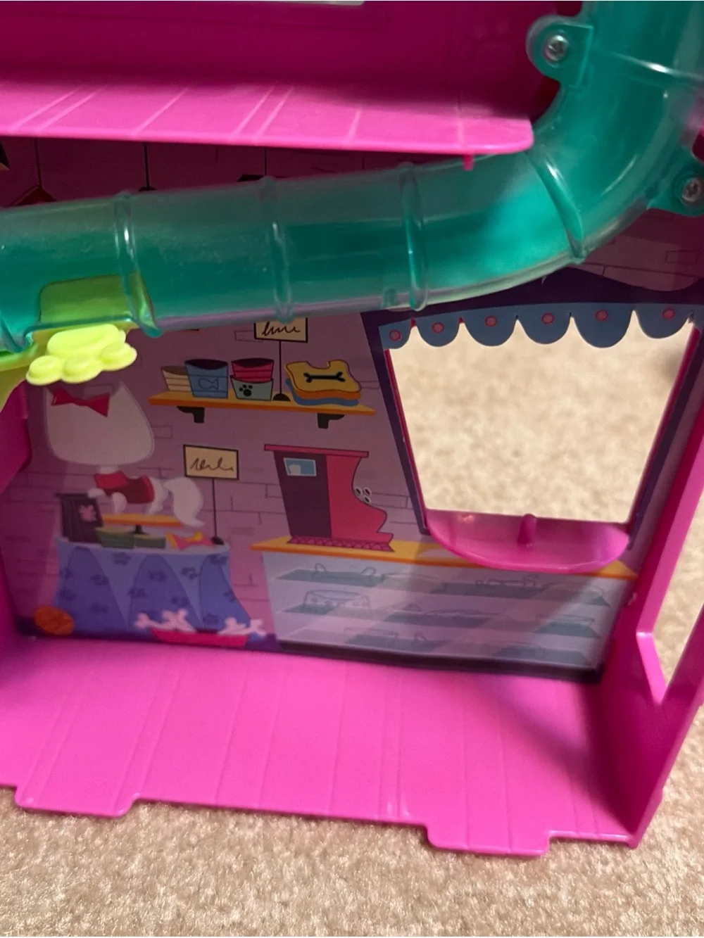 Hasbro 2012 Littlest Pet Shop House Rollin' Rolleroos playset.